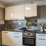 Little Quarter Hostal