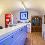Little Quarter Hostel Πράγα