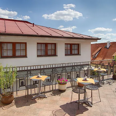 Hostel Little Quarter *