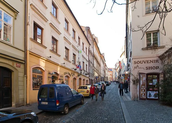 Little Quarter ホステル プラハ