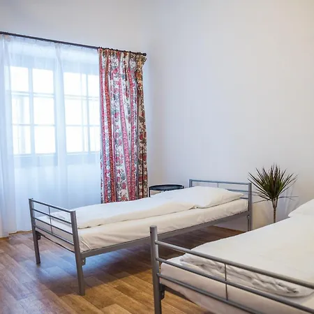 Little Quarter Hostel Prága