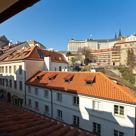 Little Quarter Hostel Πράγα