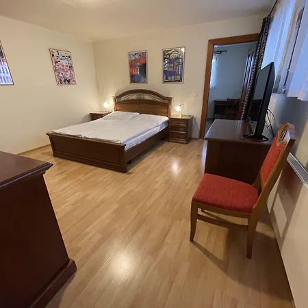 Vandrarhem Little Quarter *