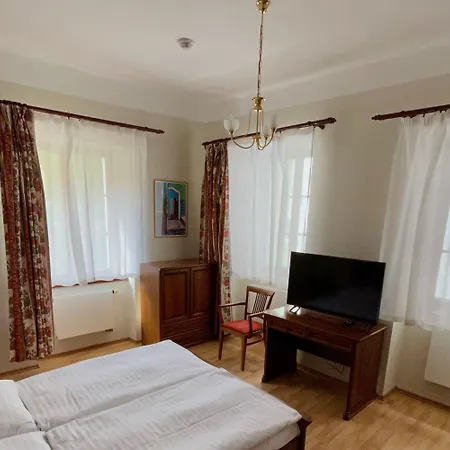 Hostel Little Quarter